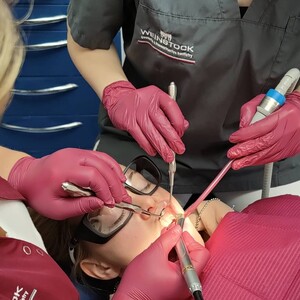 Image of Weinstock Cosmetic & Reconstructive Dentistry Gallery 2