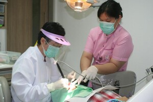 Image of Asok Montri Dental Clinic Gallery 2