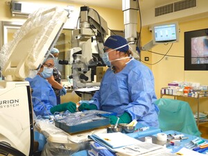 Image of Laser surgery - Oculus Clinic