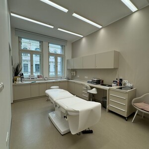 Image of Hair Again Clinic